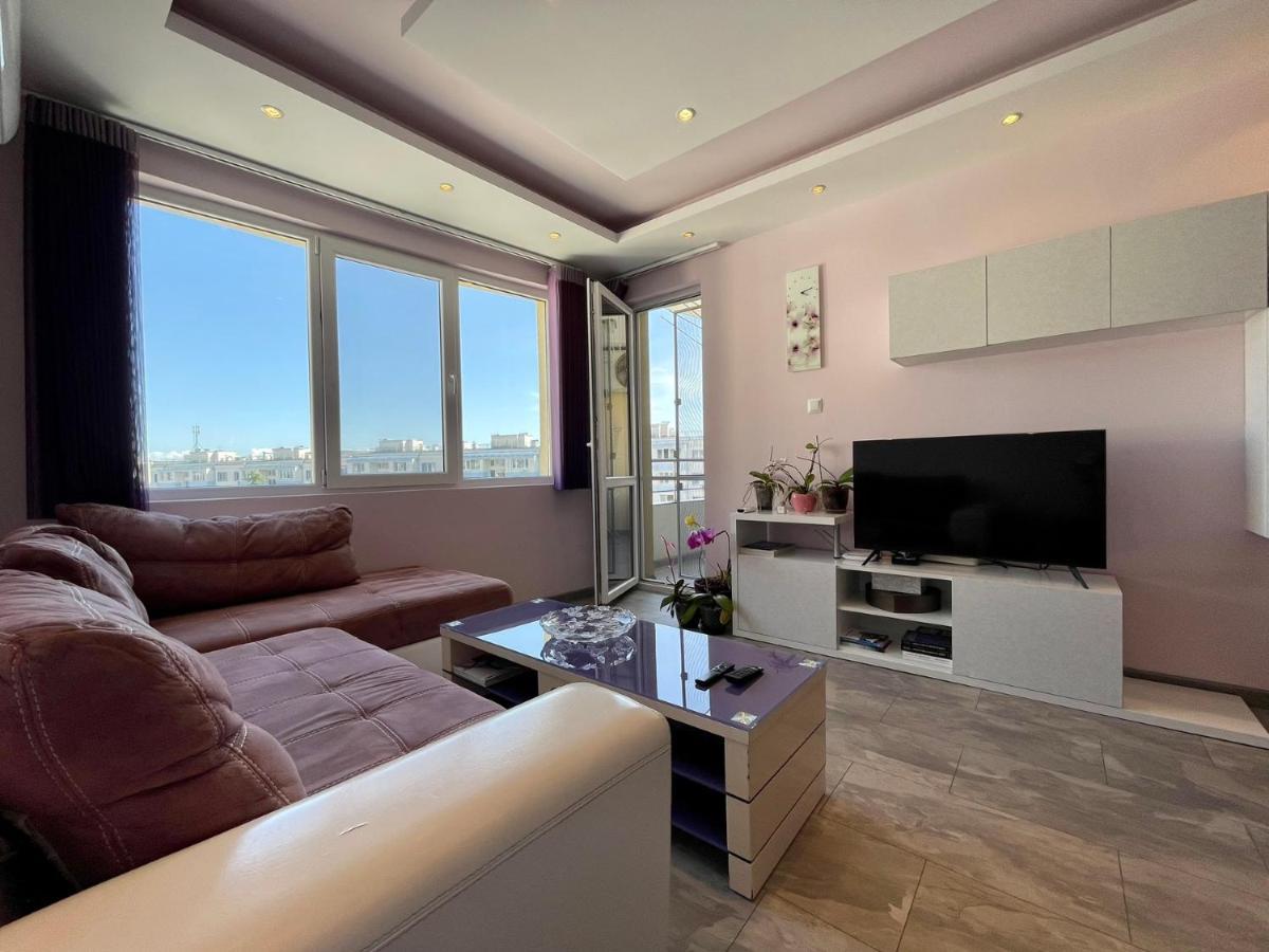 Апартамент Чаролит / Apartment Charoite Burgas City Exterior foto