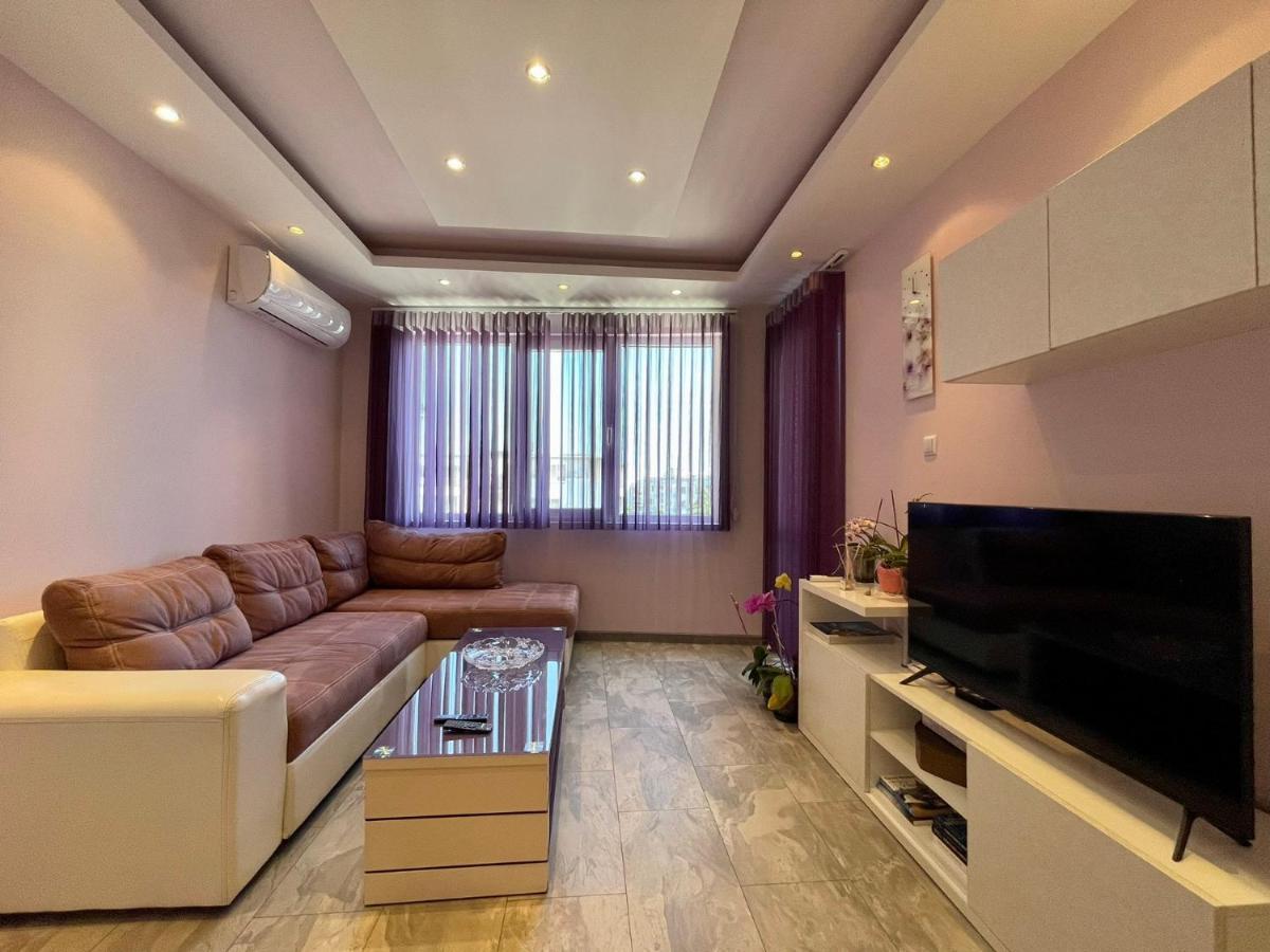 Апартамент Чаролит / Apartment Charoite Burgas City Exterior foto